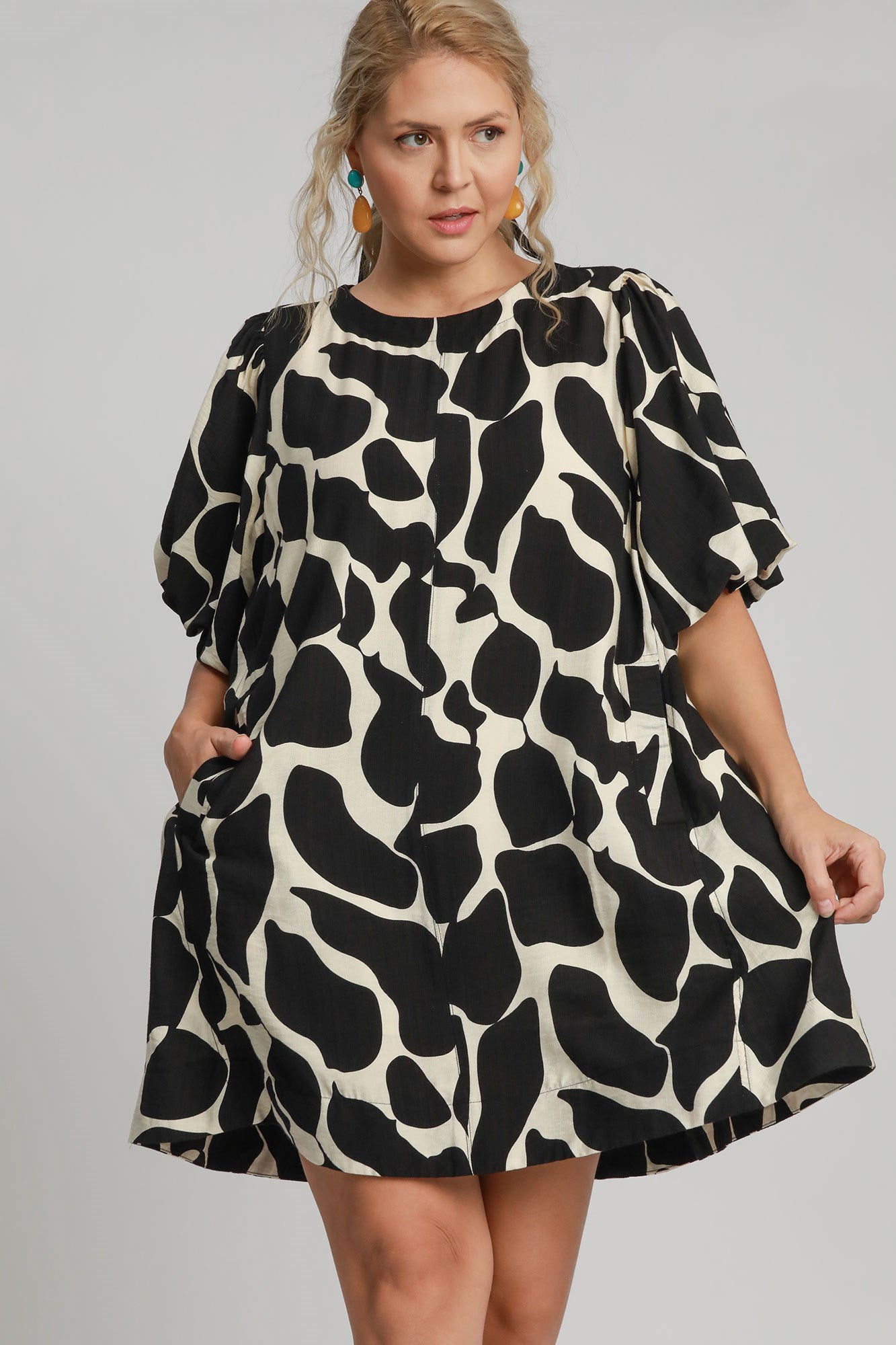 Black Abstract Print Puff Sleeve Dress