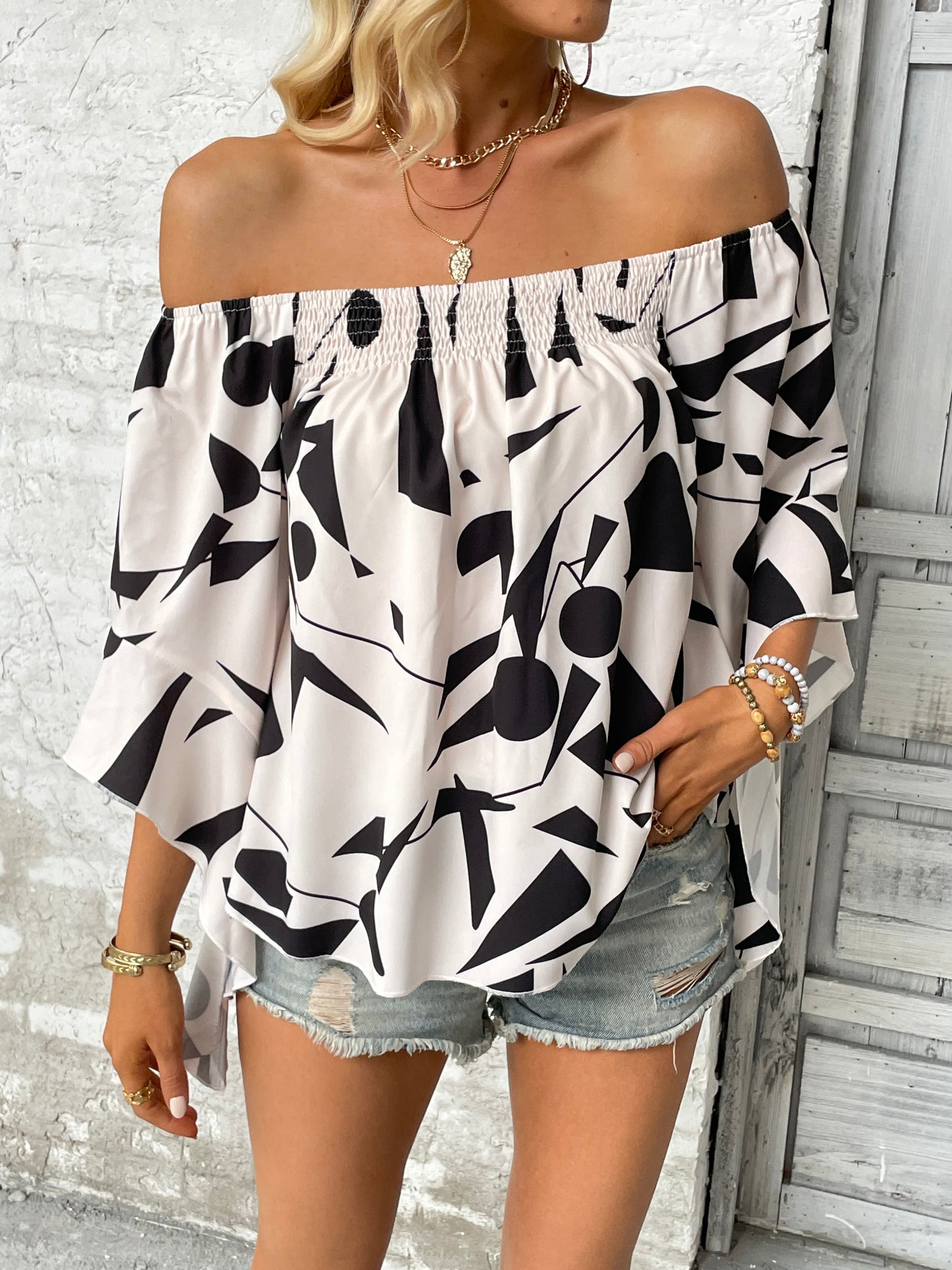 Off-Shoulder Bell Sleeve Print Blouse