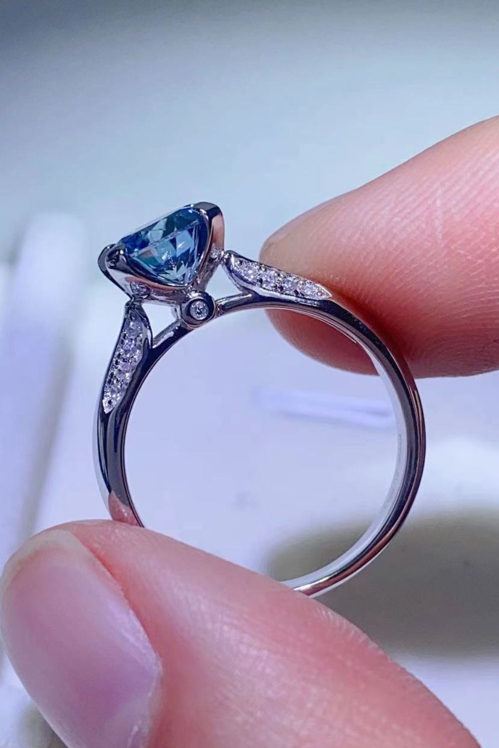 1 Carat Blue Moissanite 4-Prong Ring - Quelle's BoutiQue