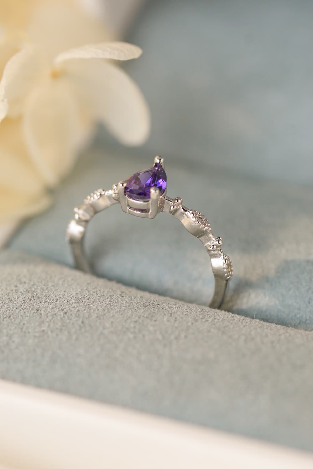 Amethyst & Sterling Silver Ring - Quelle's BoutiQue