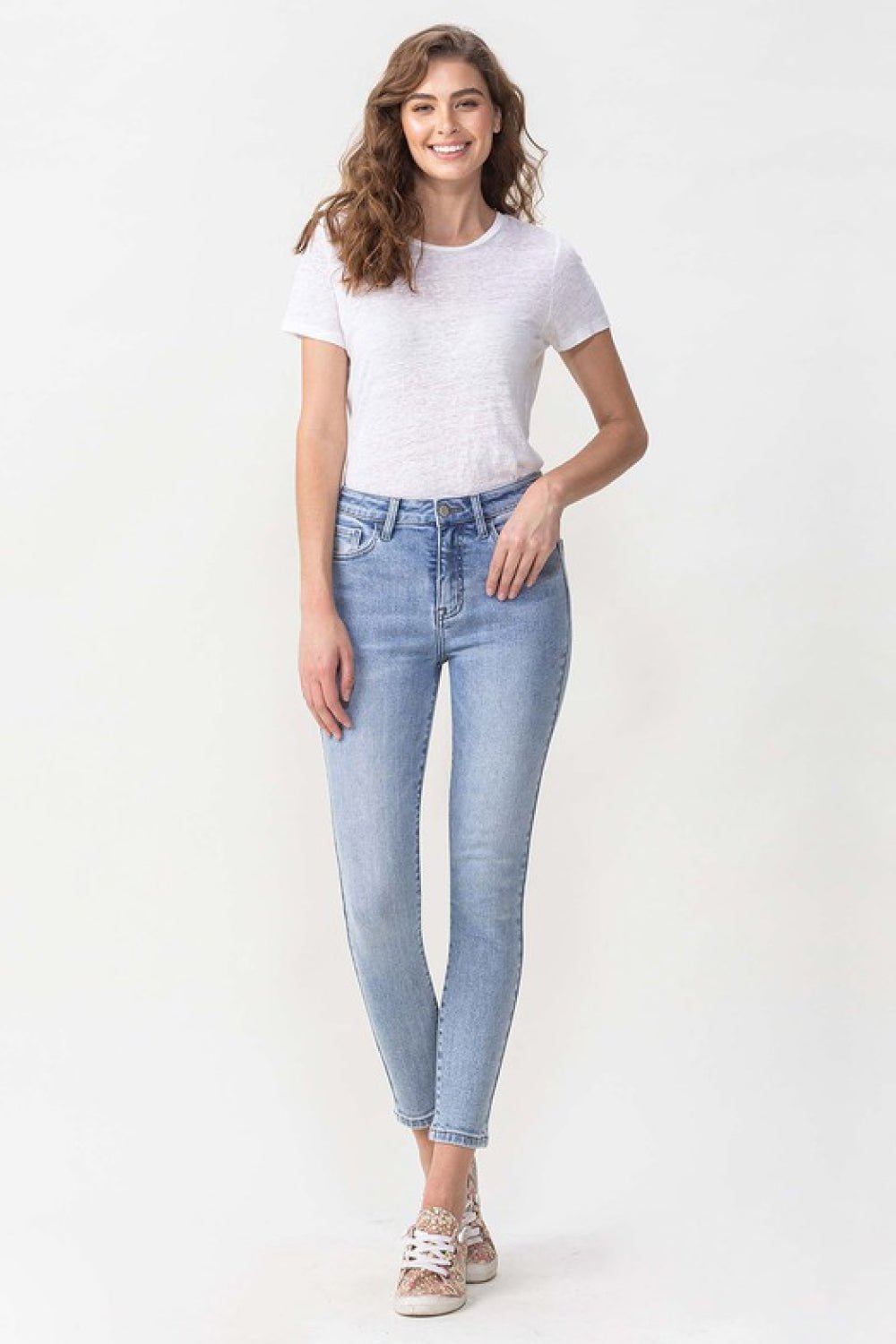 Light-Washed High Rise Crop Skinny Jeans - Quelle's BoutiQue