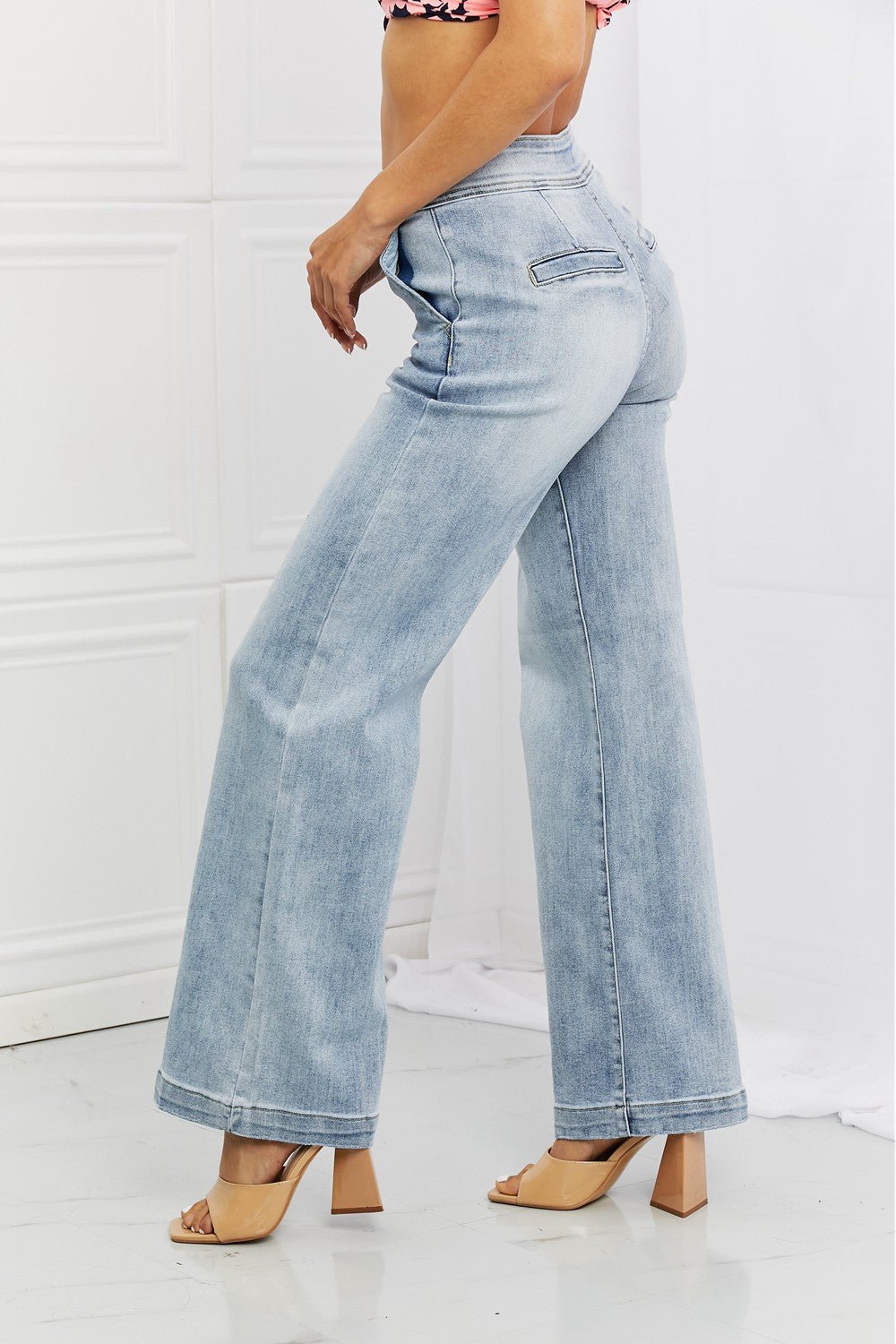 Light Washed Wide Flare Jeans - Quelle's BoutiQue