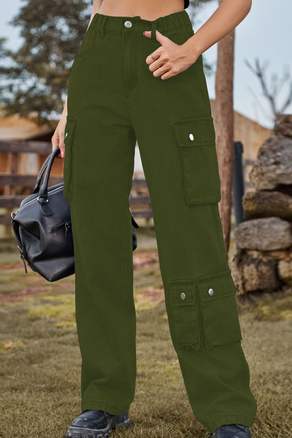 Relaxed Fit Cargo Denim Jeans - Quelle's BoutiQue