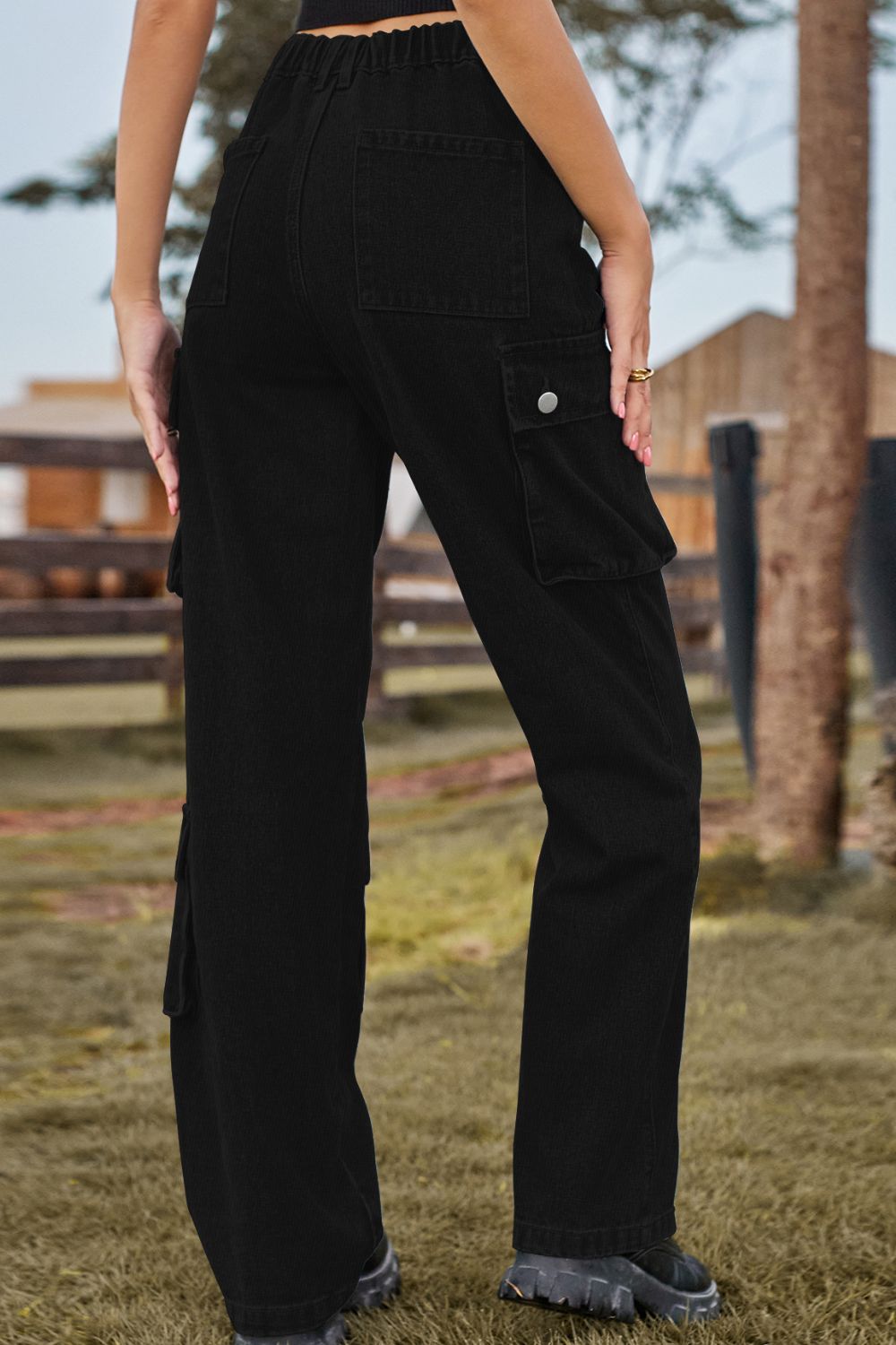 Relaxed Fit Cargo Denim Jeans - Quelle's BoutiQue