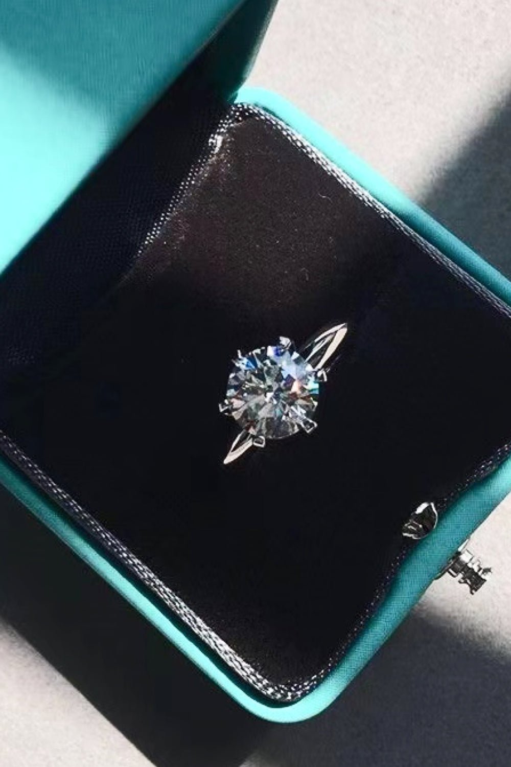 Sterling Silver 3 Carat Moissanite Ring - Quelle's BoutiQue