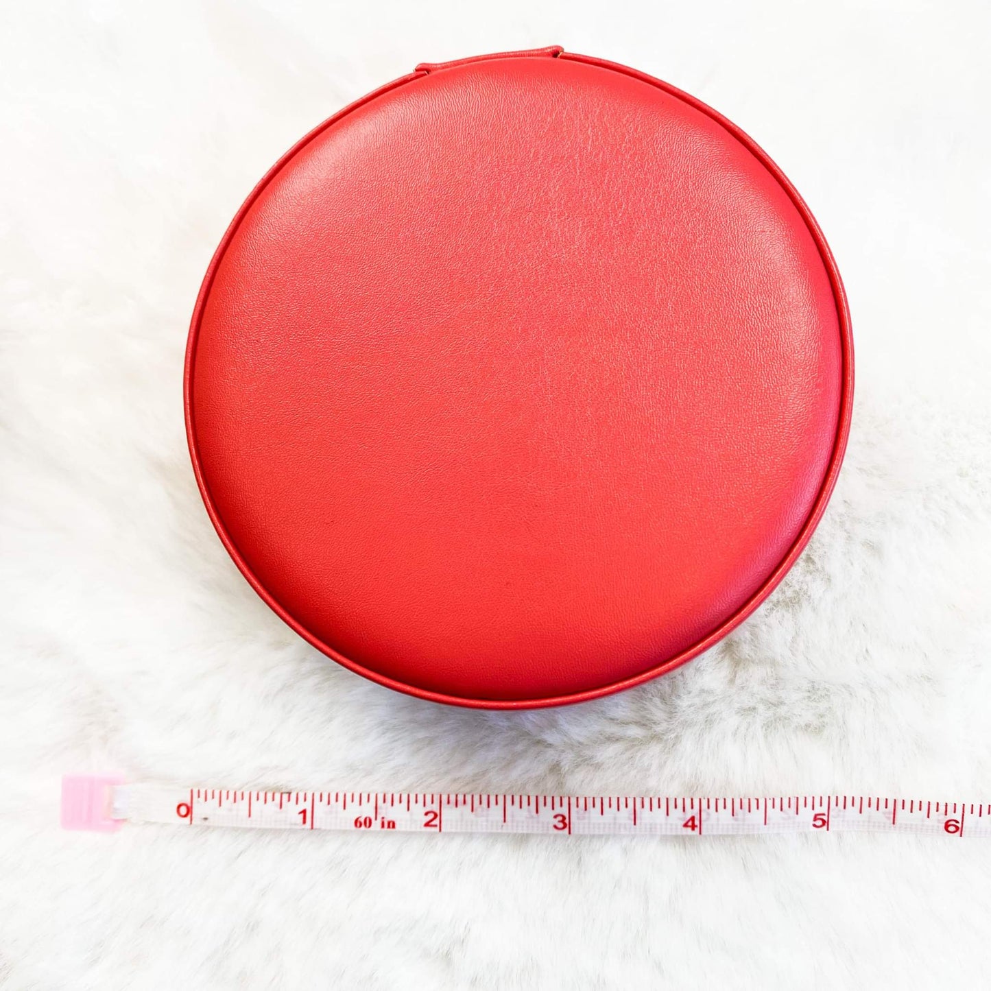 Zip Closure Round Travel Jewelry Case - Quelle's BoutiQue