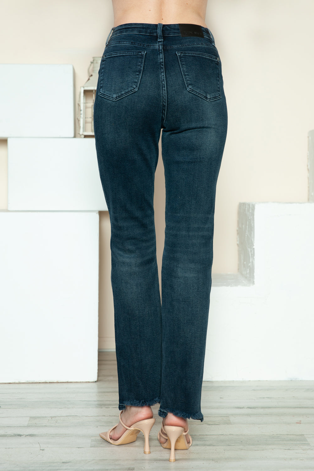 Frayed Hem Straight Dark Washed Jeans