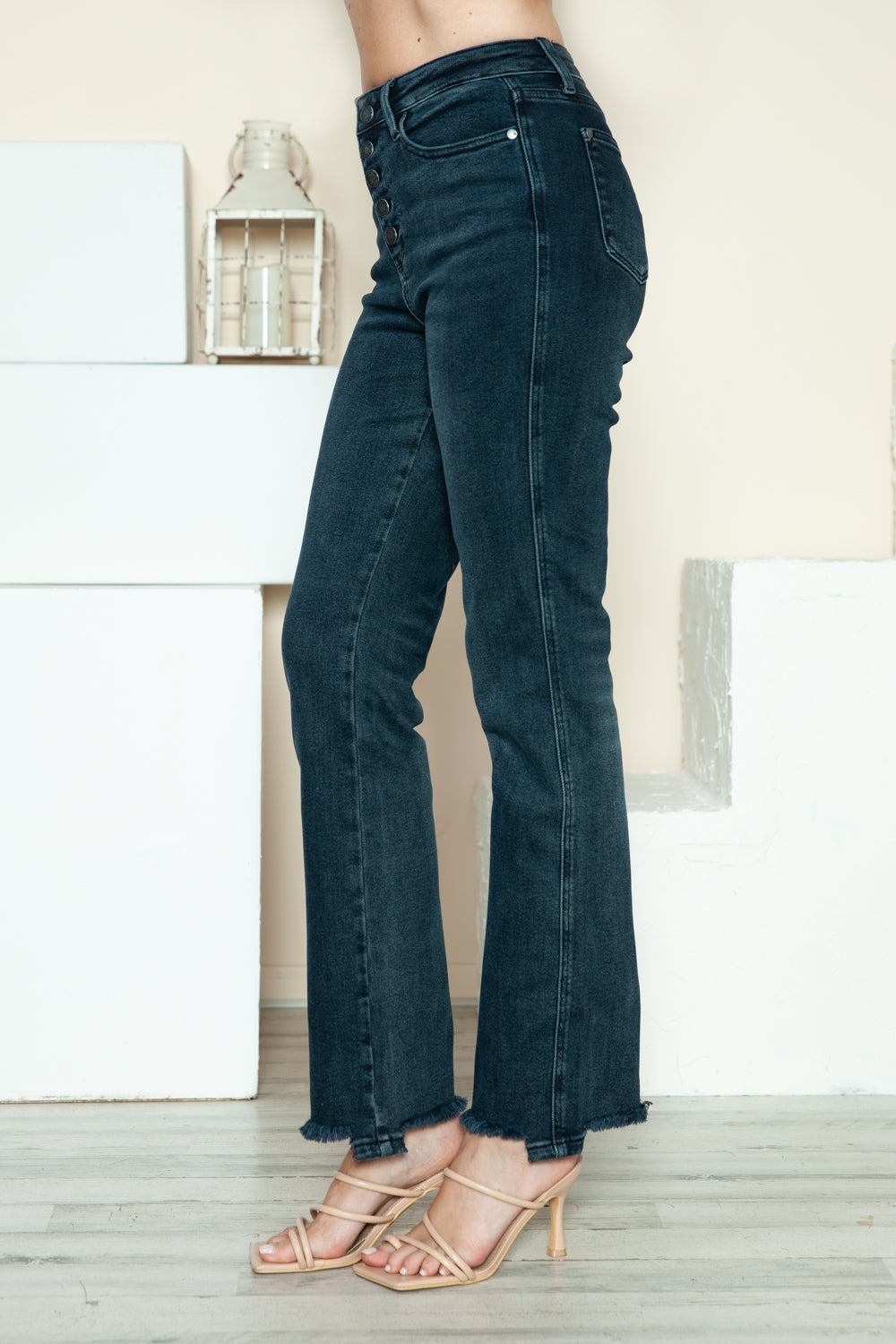 Frayed Hem Straight Dark Washed Jeans