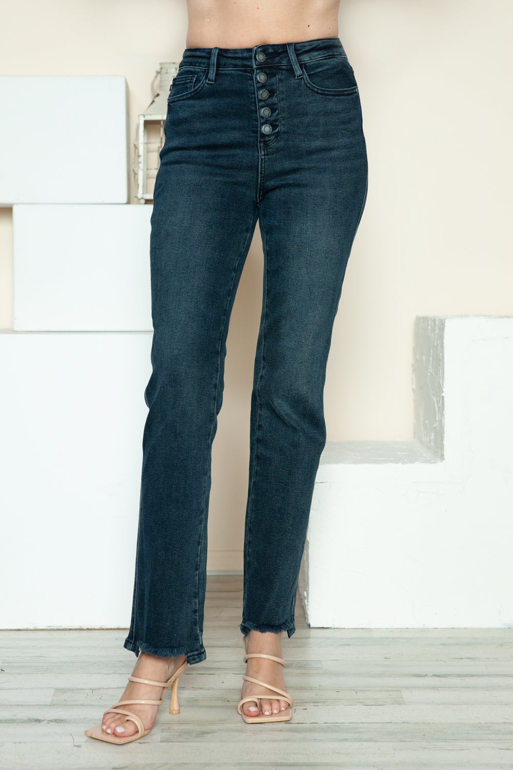 Frayed Hem Straight Dark Washed Jeans