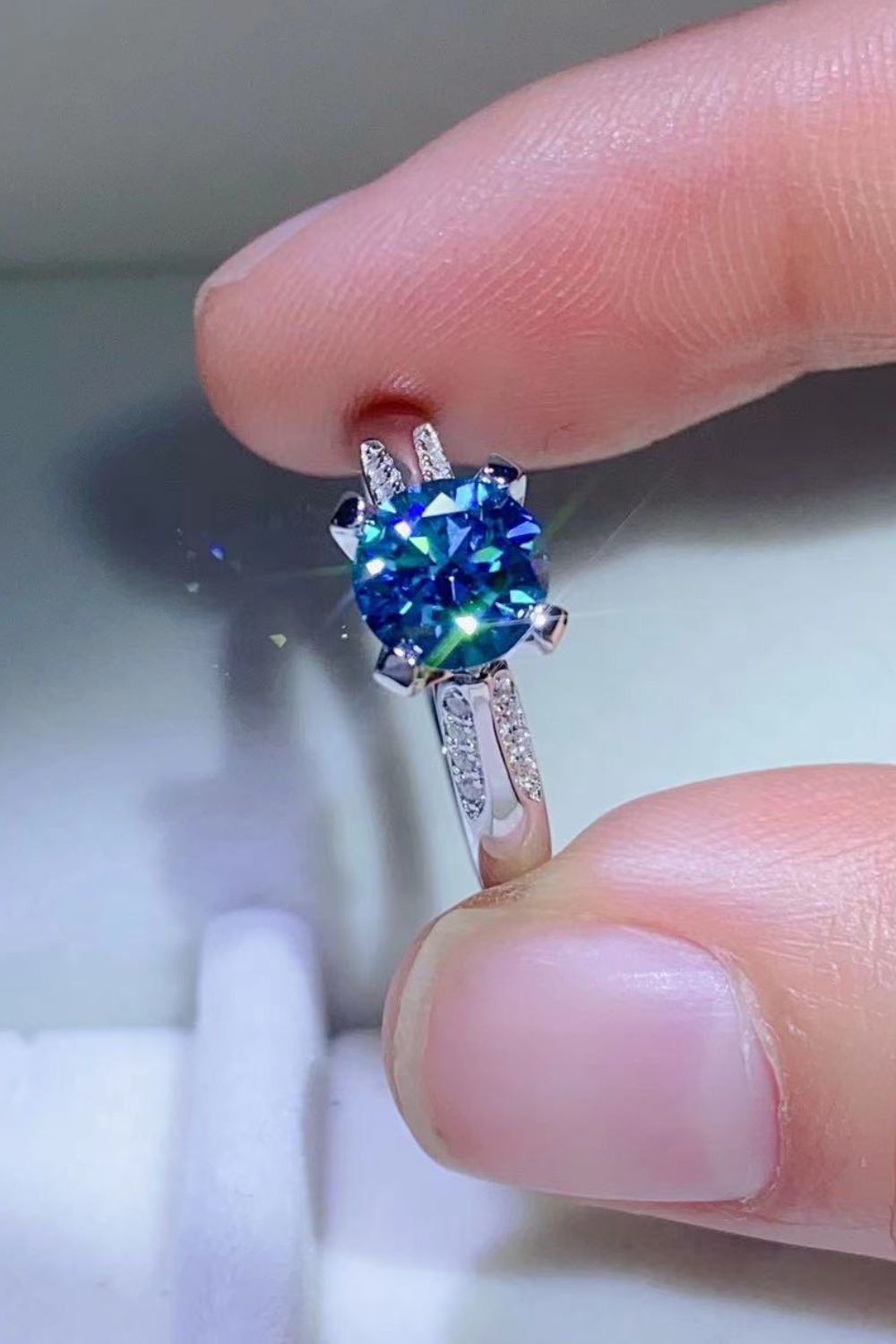 1 Carat Blue Moissanite 4-Prong Ring - Quelle's BoutiQue