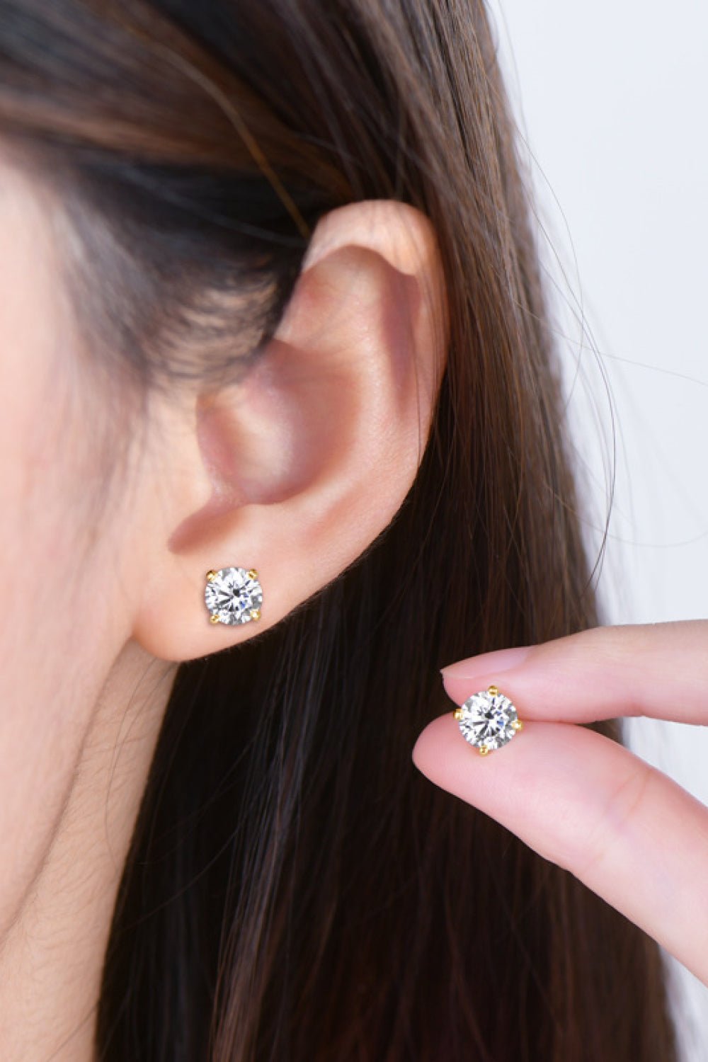 2 Carat Moissanite Sterling Silver Stud Earrings - Quelle's BoutiQue