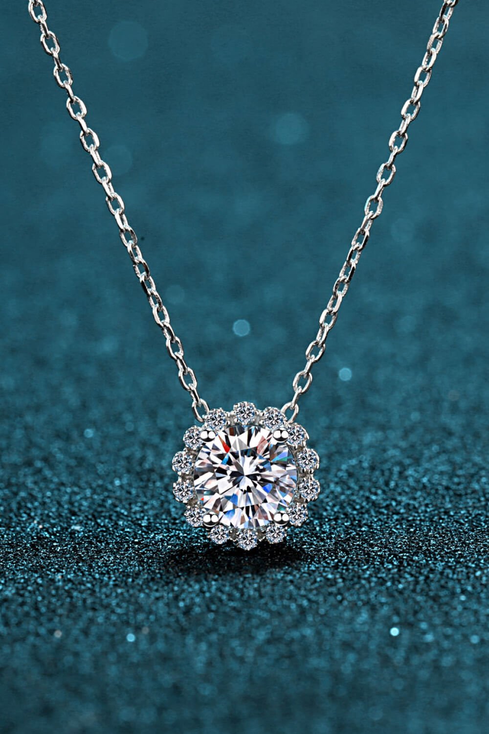 Flower-Shaped Moissanite Pendant Necklace - Quelle's BoutiQue