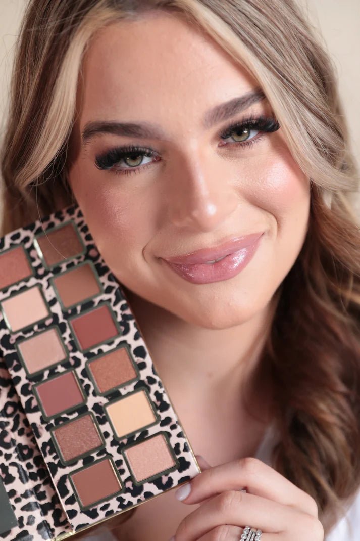 JL Beauty Eyeshadow Palette - Quelle's BoutiQue