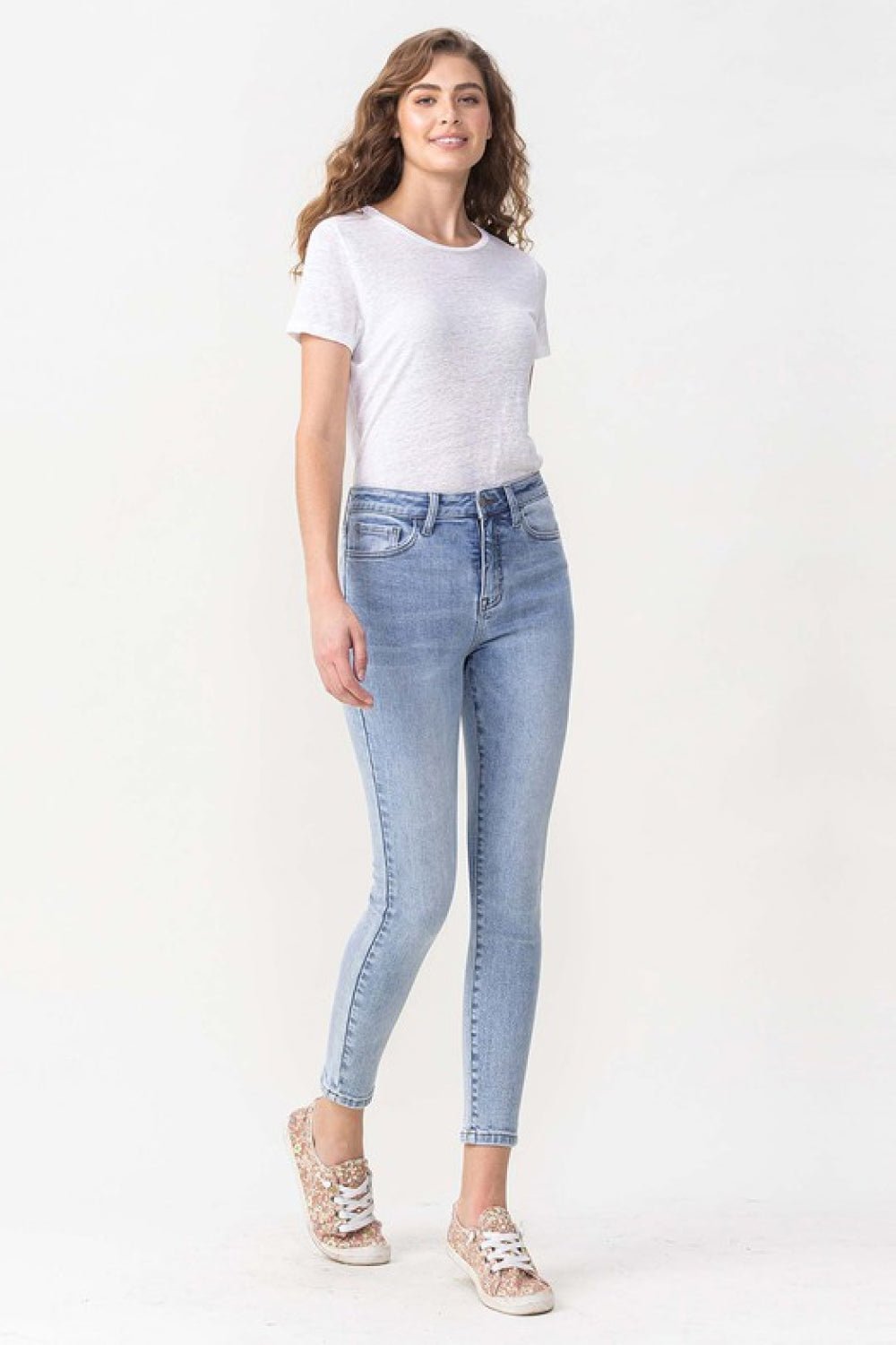 Light-Washed High Rise Crop Skinny Jeans - Quelle's BoutiQue
