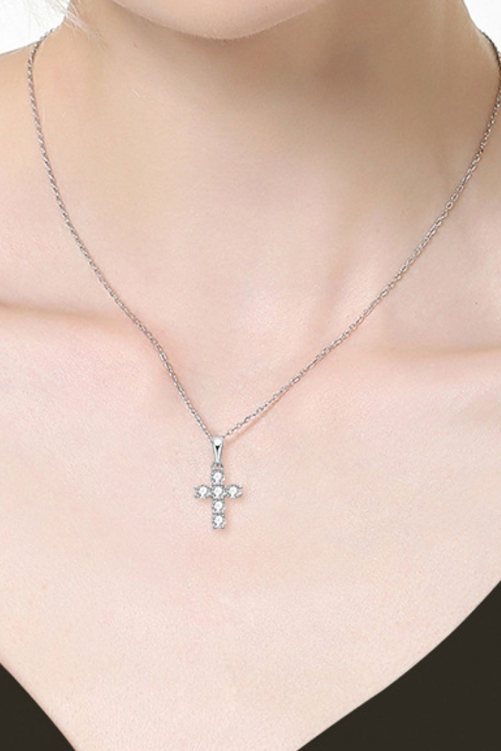 Silver Cross Moissanite Pendant Necklace - Quelle's BoutiQue