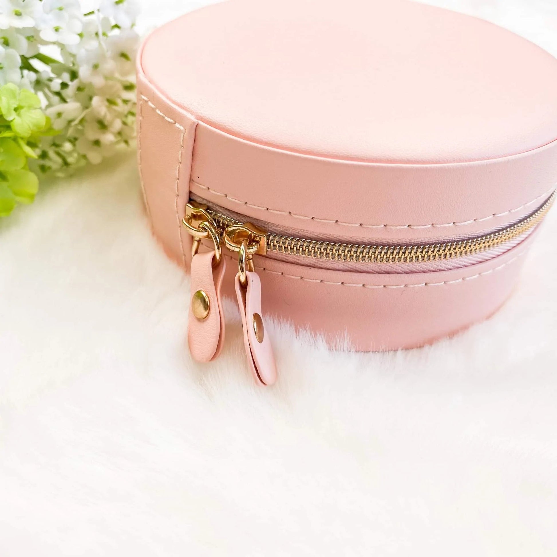 Zip Closure Round Travel Jewelry Case - Quelle's BoutiQue