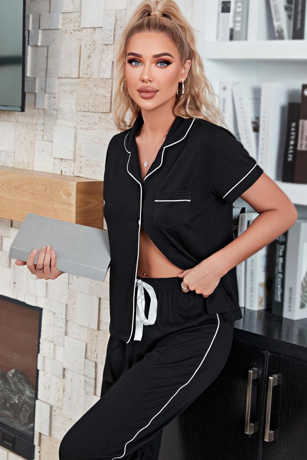 Short Sleeve Top and Pants Pajama Set - Quelle's BoutiQue